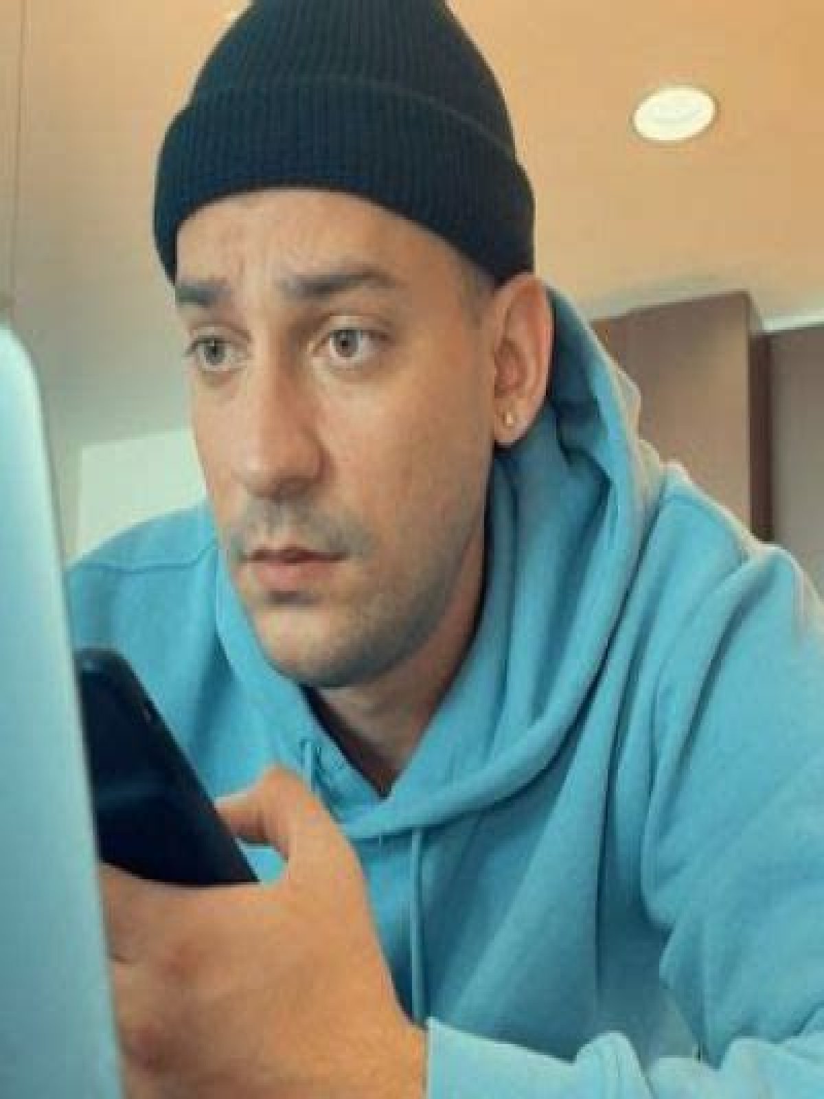 HTML
